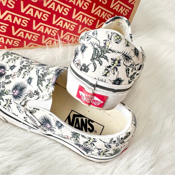 Vans Paradise Floral Slip On Sneakers - Picture 3 of 5
